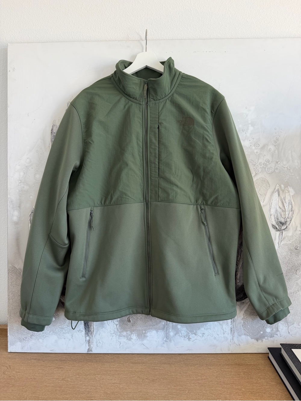 The North Face Men’s Olive Green Lightweight Jacket